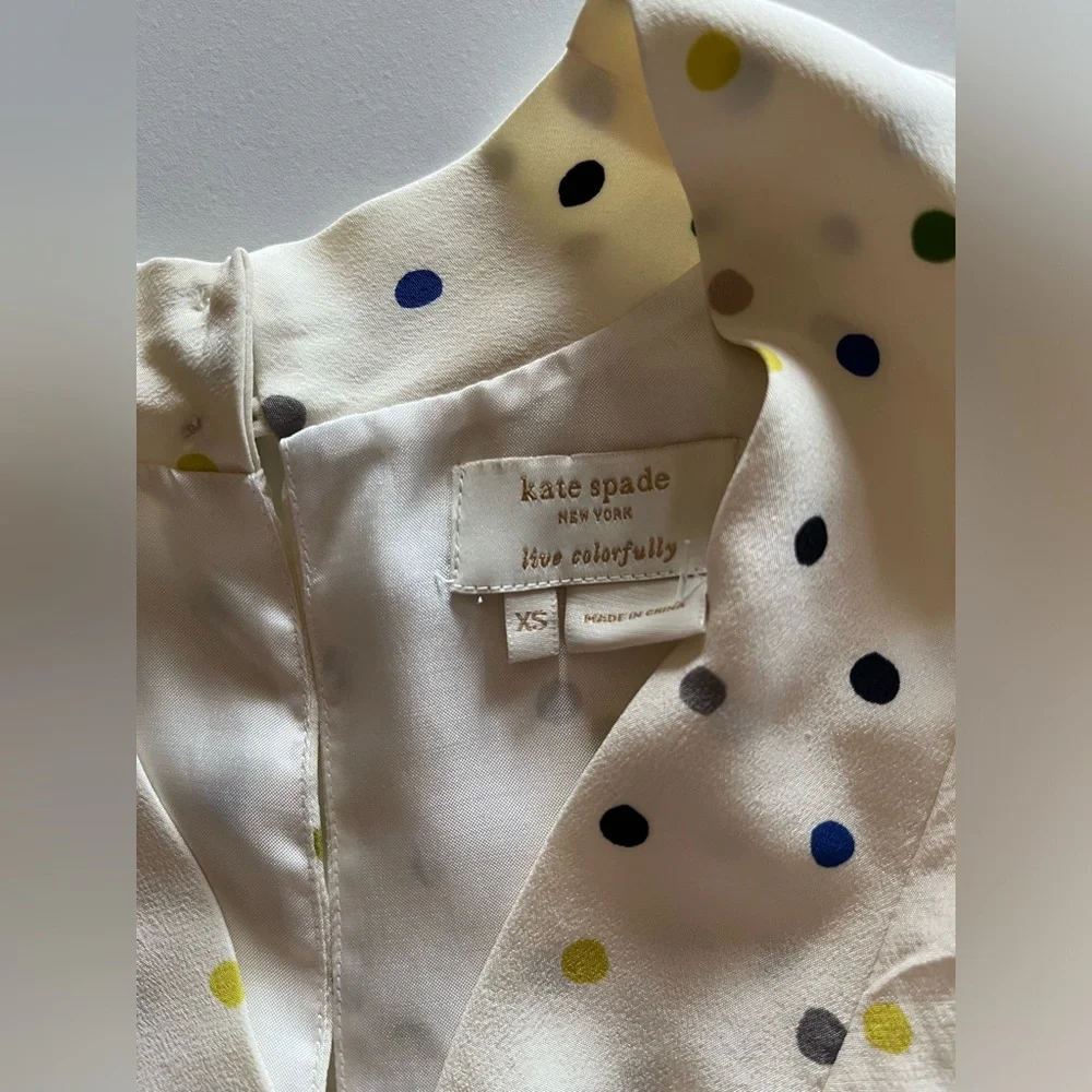 Kate Spade silk cream polka dot sleeveless shirt-blouse business preppy XS